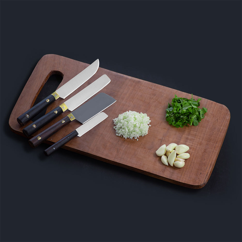 Looms & Weaves has 20+ type knives